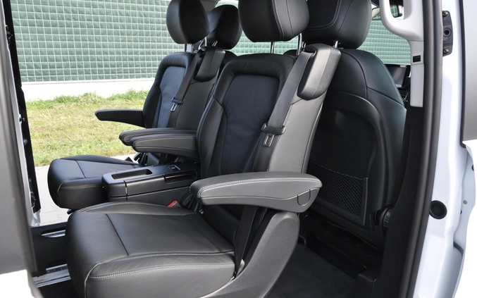 Mercedes-Benz Klasa V cena 239900 przebieg: 121791, rok produkcji 2019 z Tczew małe 781
